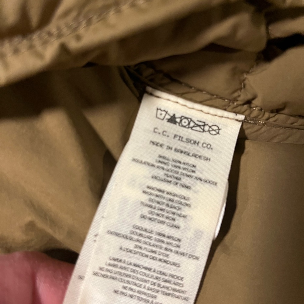 Filson Red Puffer Jacket - Picture 8 of 8